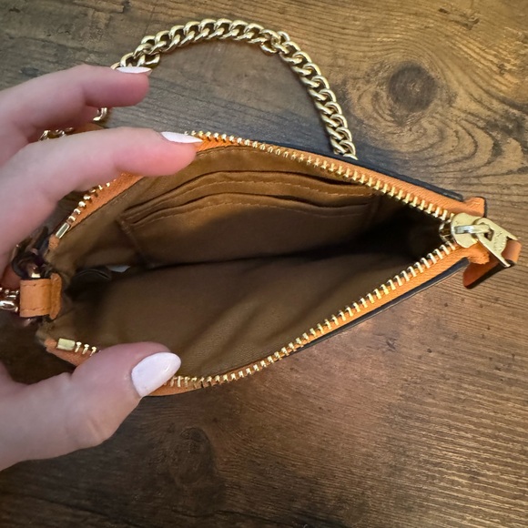 Coach Orange small Clutch - Picture 3 of 3